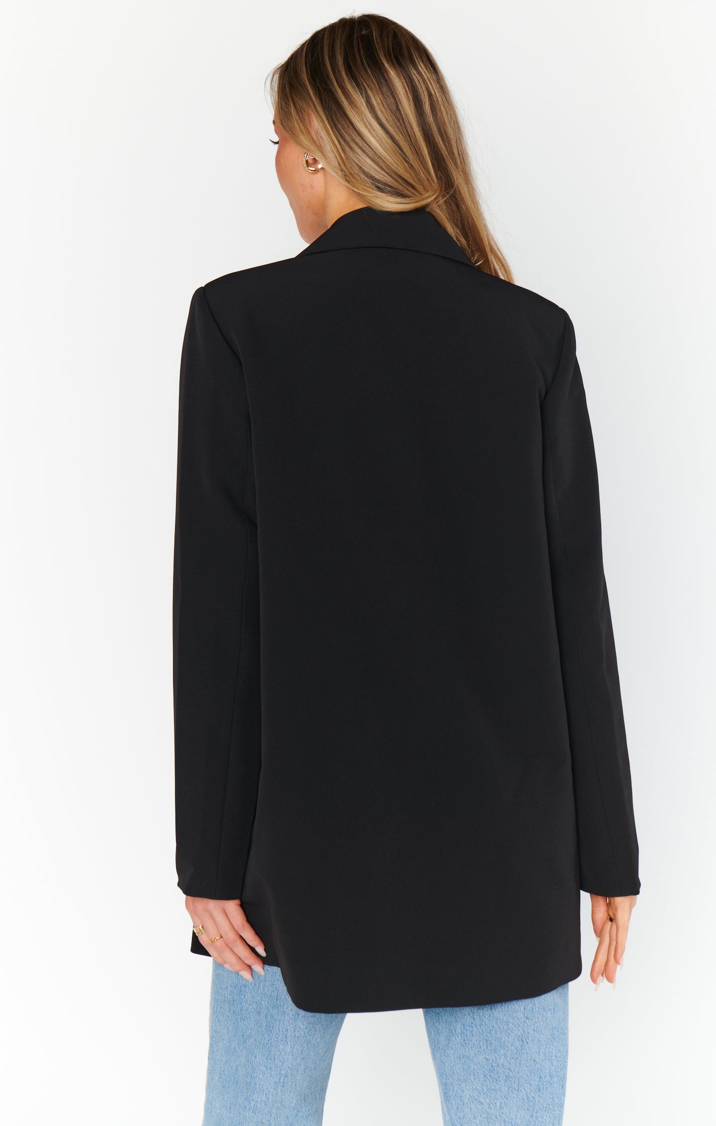Elegant Black Blazer for Women | Lightweight Suiting & Collared Neckline