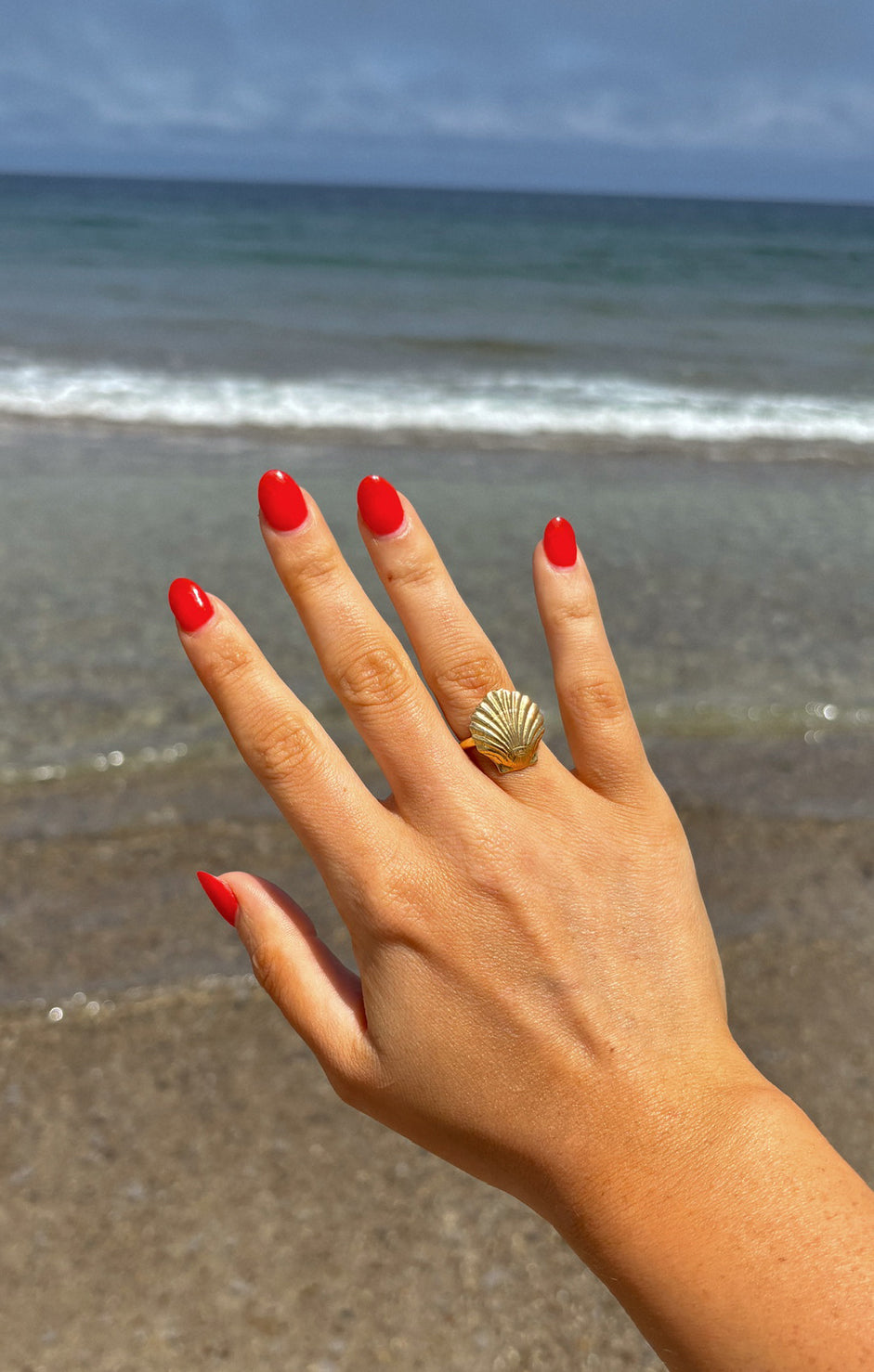 Adjustable Shell Ring in Gold for Beachy Vibes | Faithy Jewels Sophie