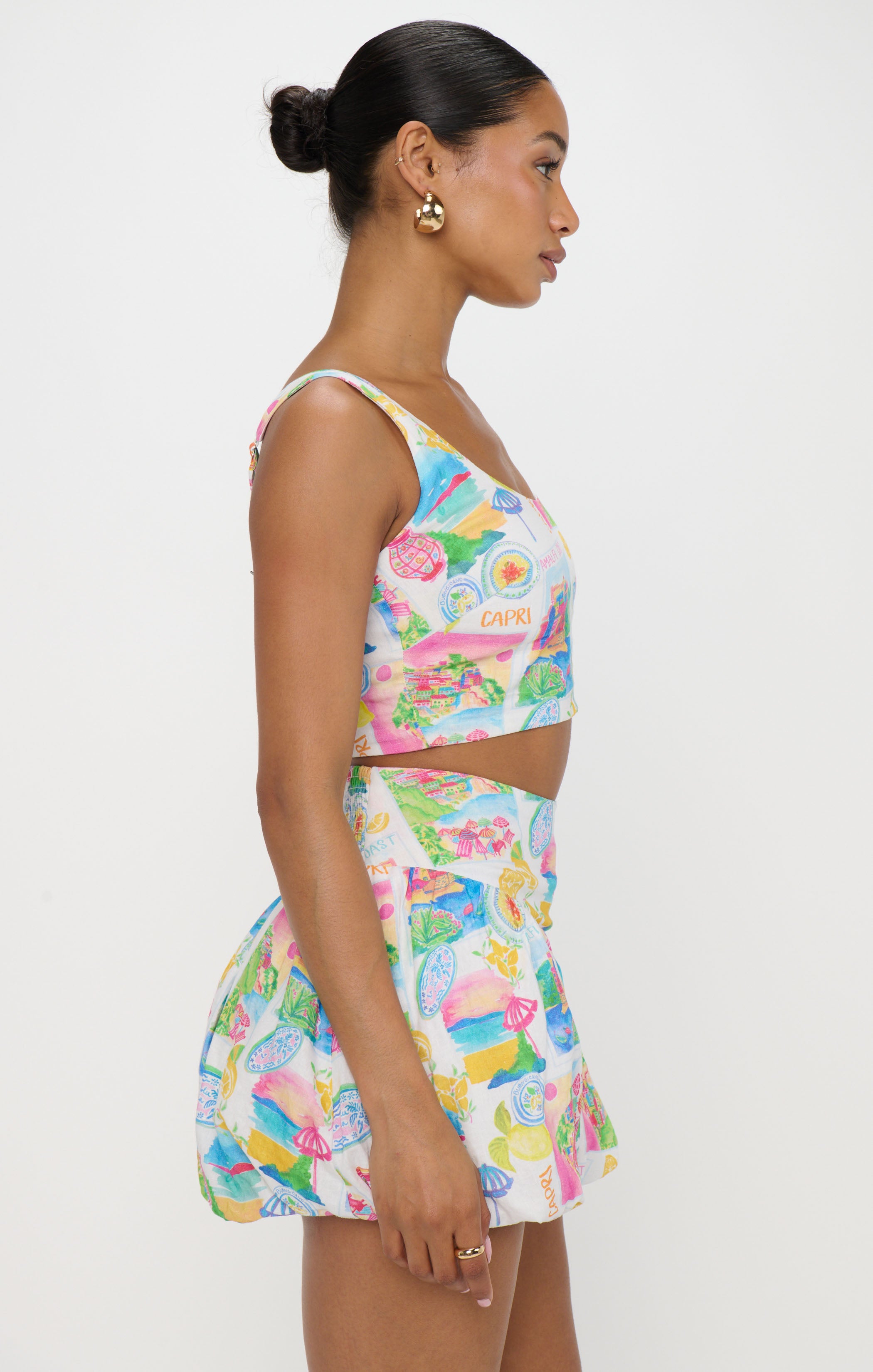 Chic Scoop Neck Linen Top for Women | Vivianna