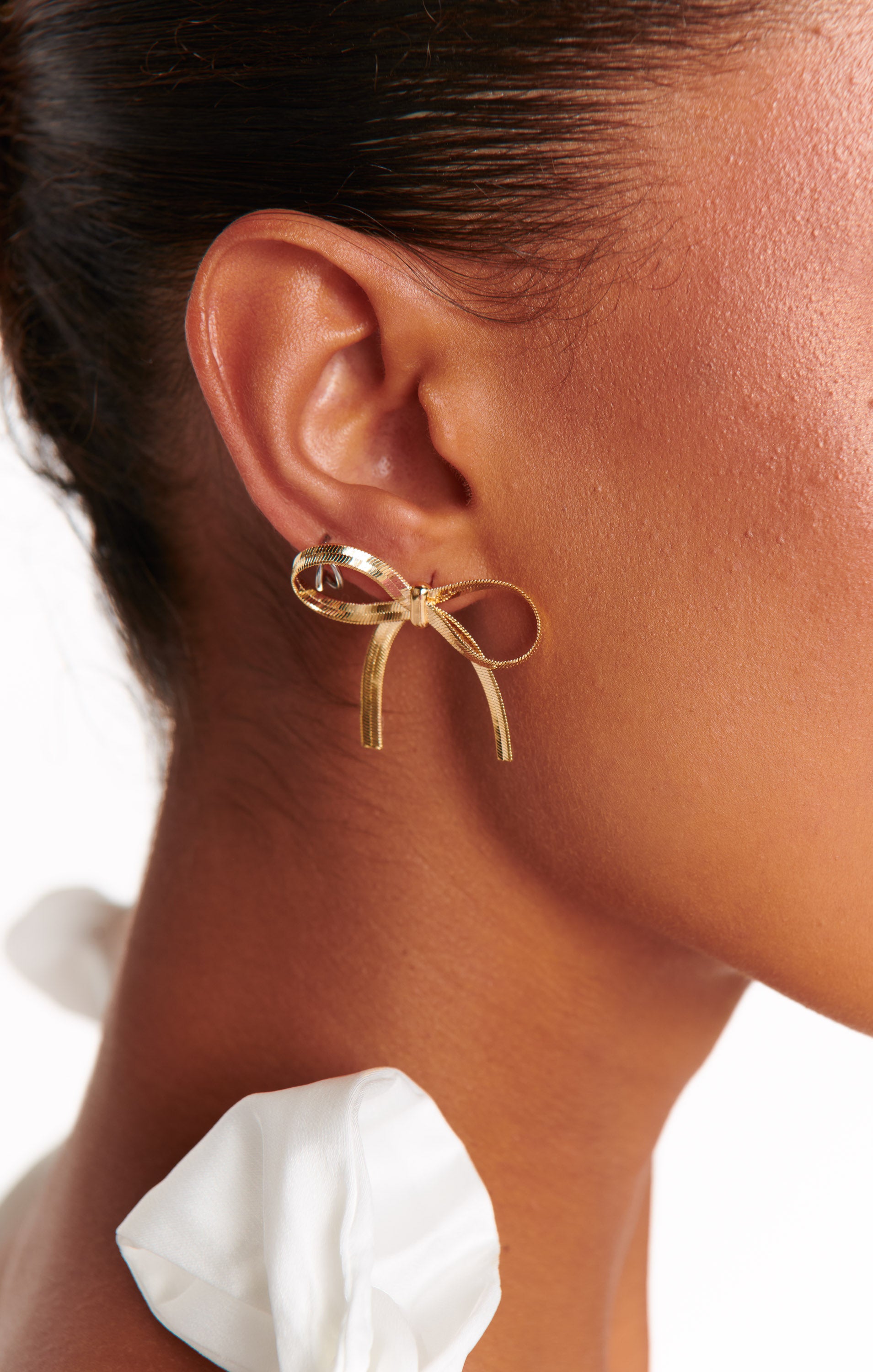 Bow-Shaped Herringbone Stud Earrings in Gold | ALV Jewels