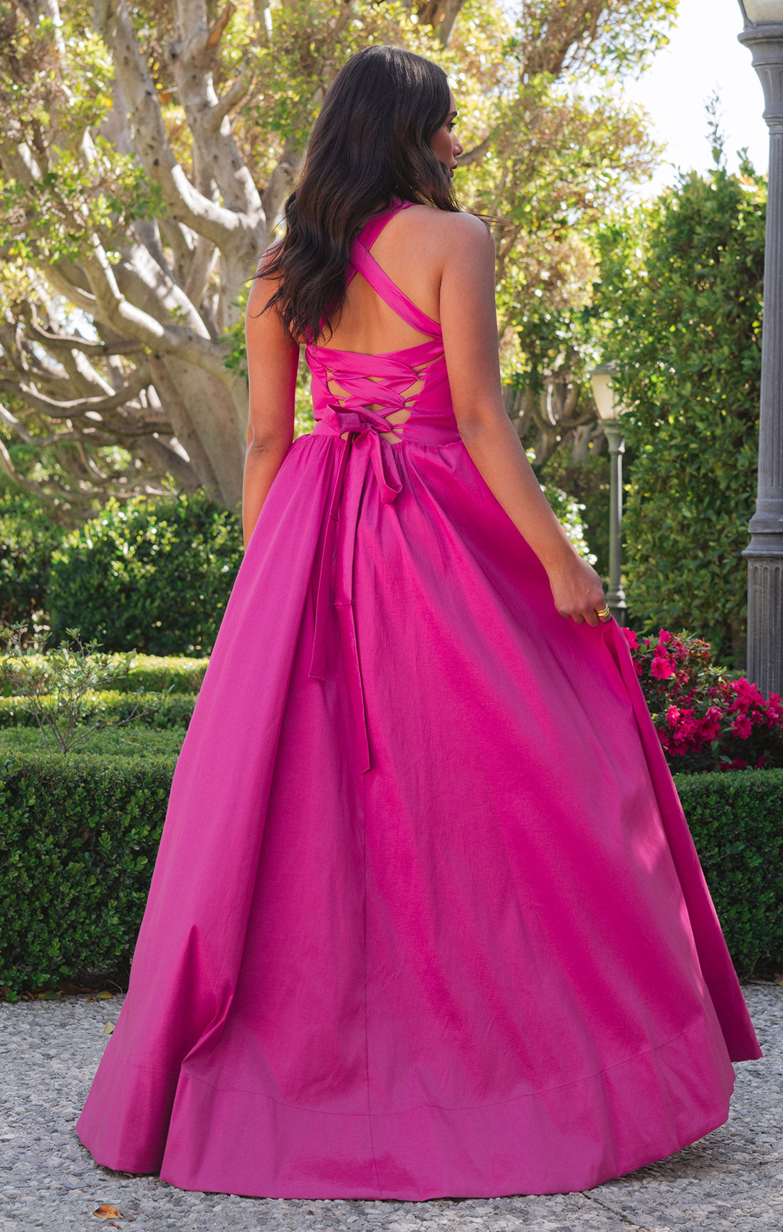 Elegant Maxi Dress with Sweetheart Neckline & Leg Slit | Abigail