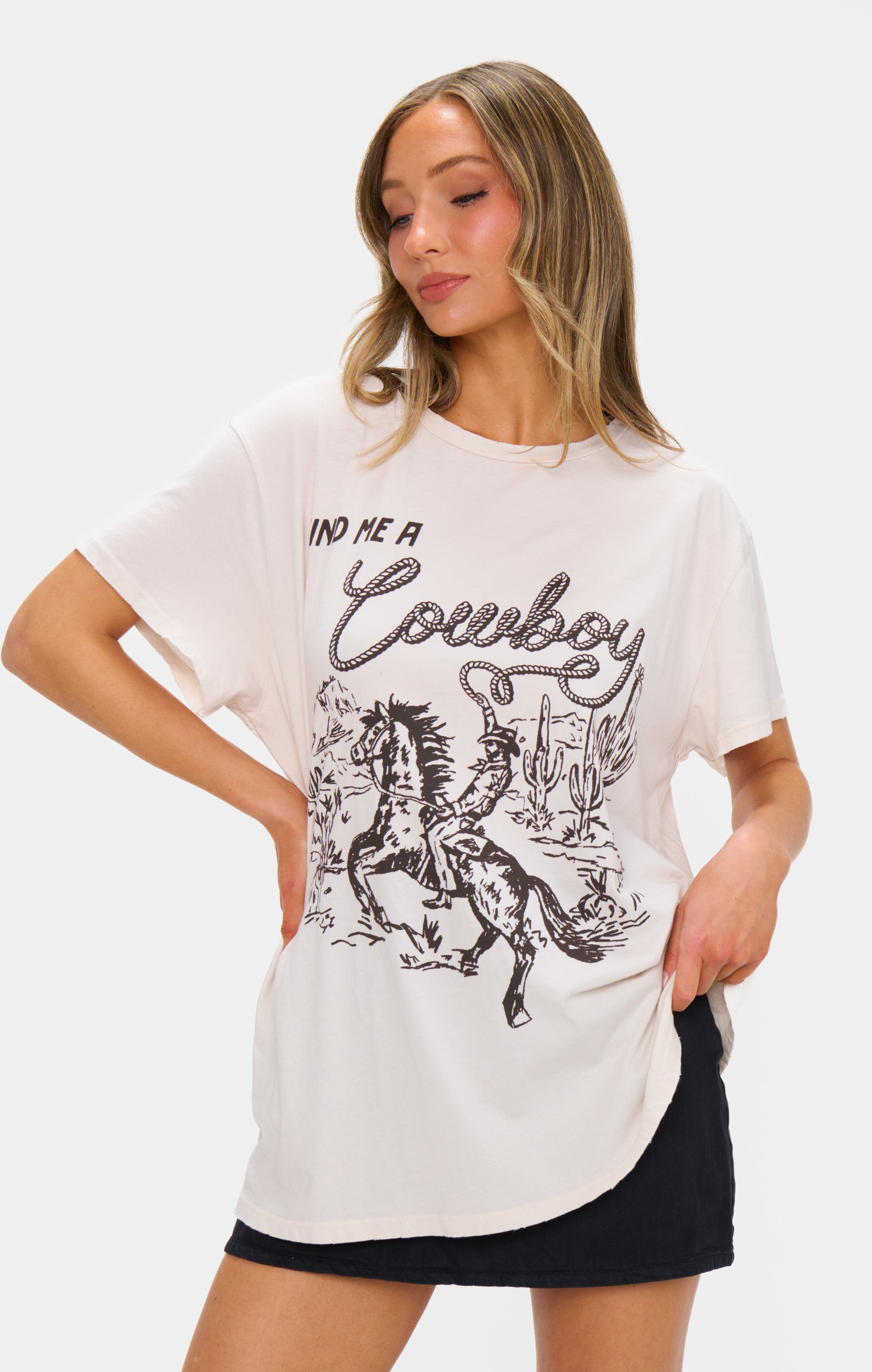 Find Me A Cowboy Graphic Tee | Tom Tee Casual Essential