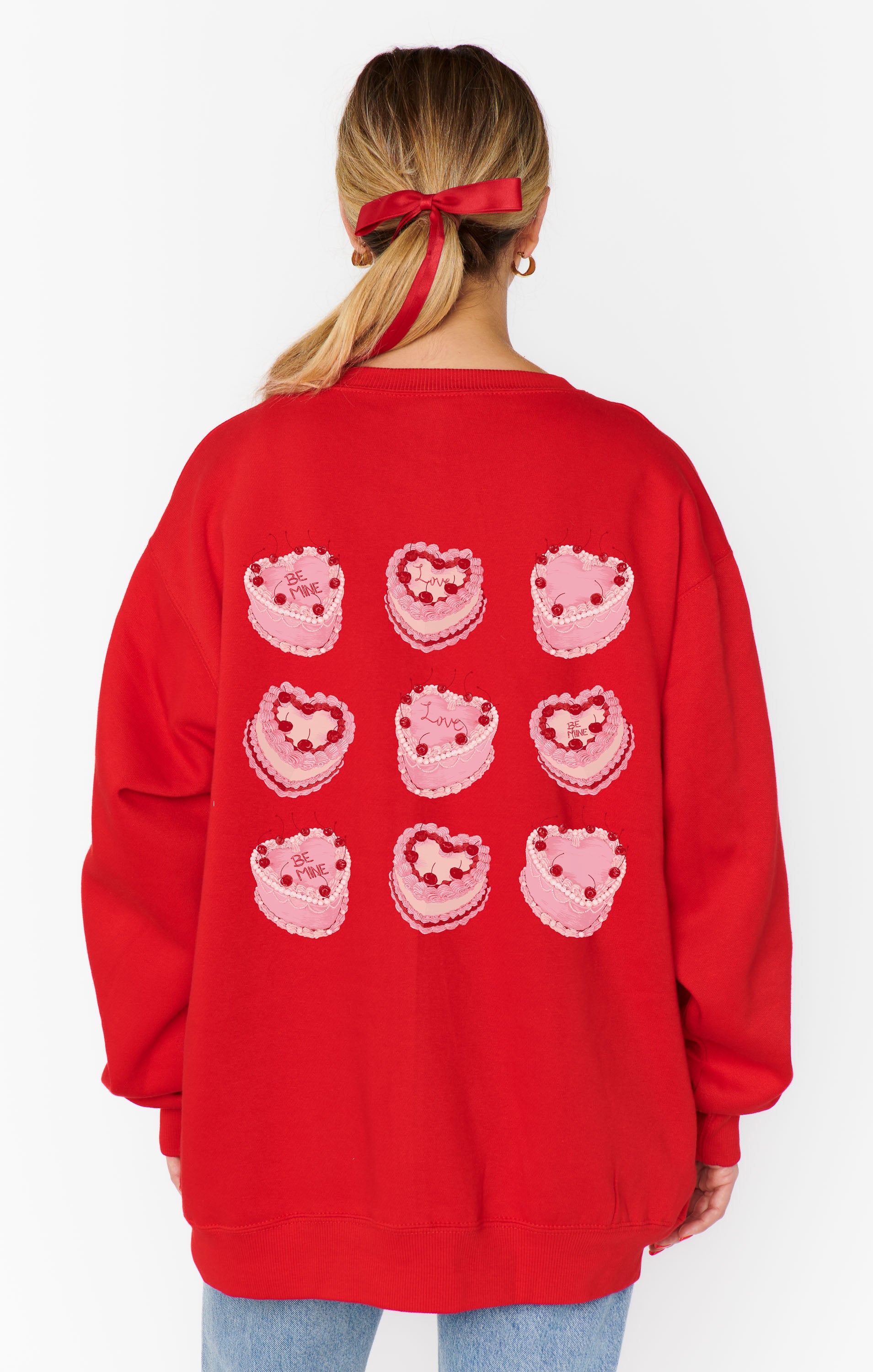 Oversized Cake Graphic Sweatshirt for Women | Stanley