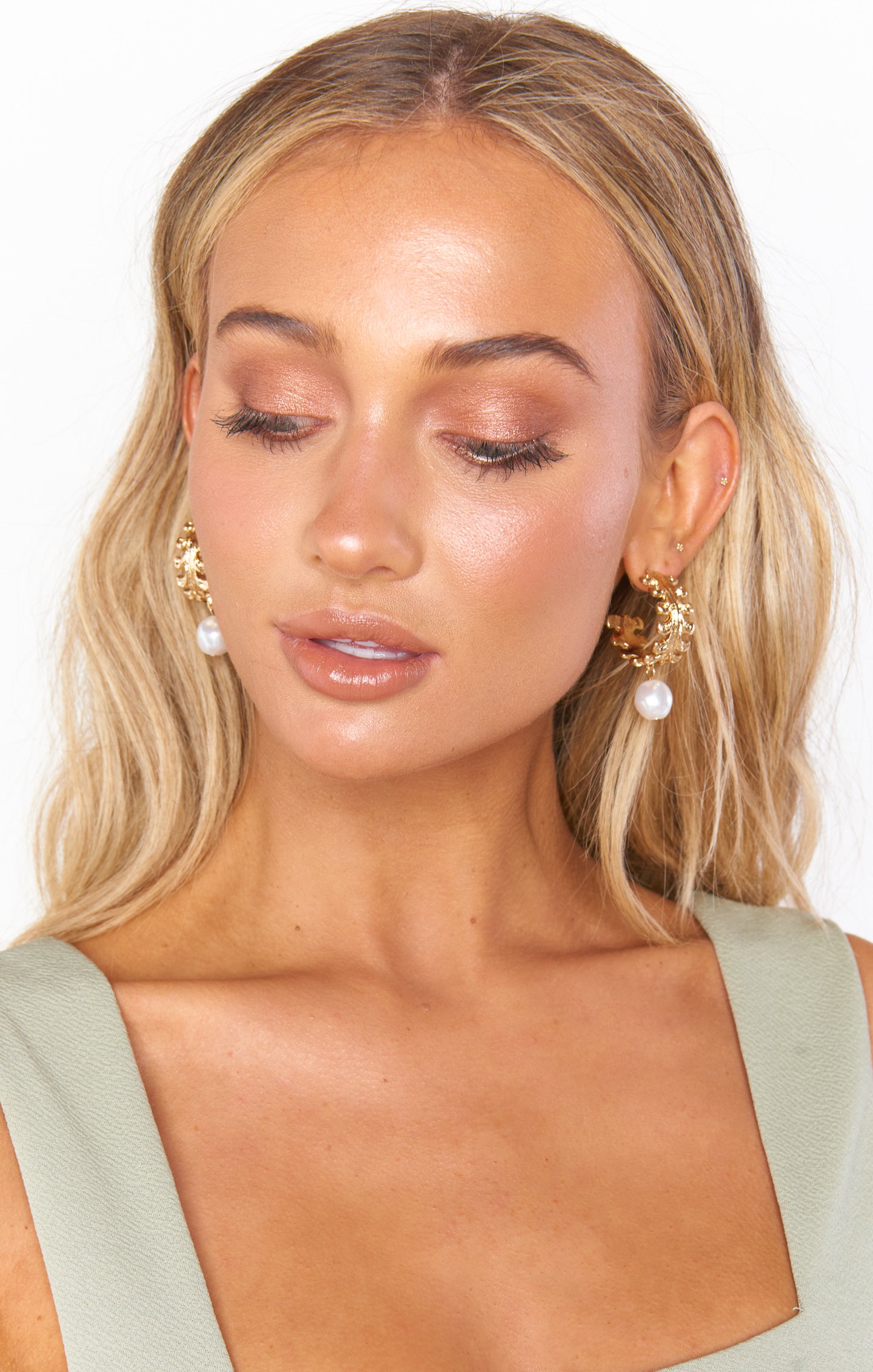 Gold Hoop Earrings for Women | Zana Statement Jewelry