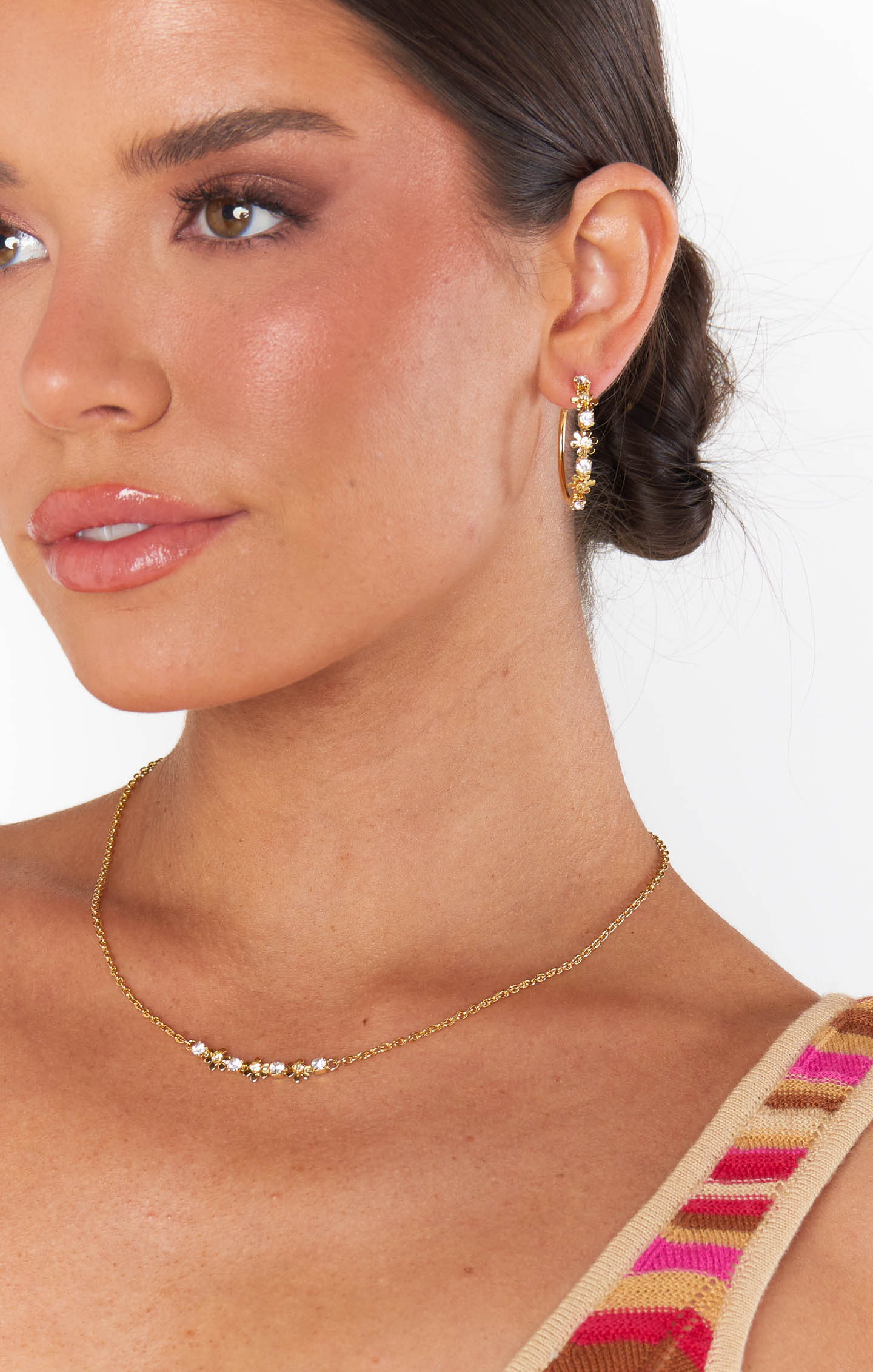 Daisy Gold Necklace with Crystals | Faithy Jewels
