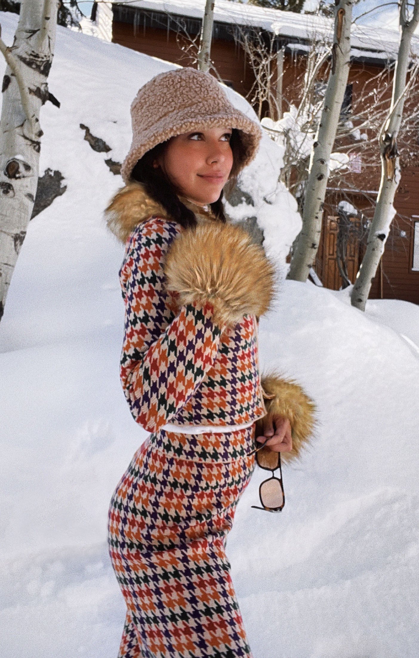 Faux Fur Collar Sweater with Houndstooth Design | Zermatt Zip Up