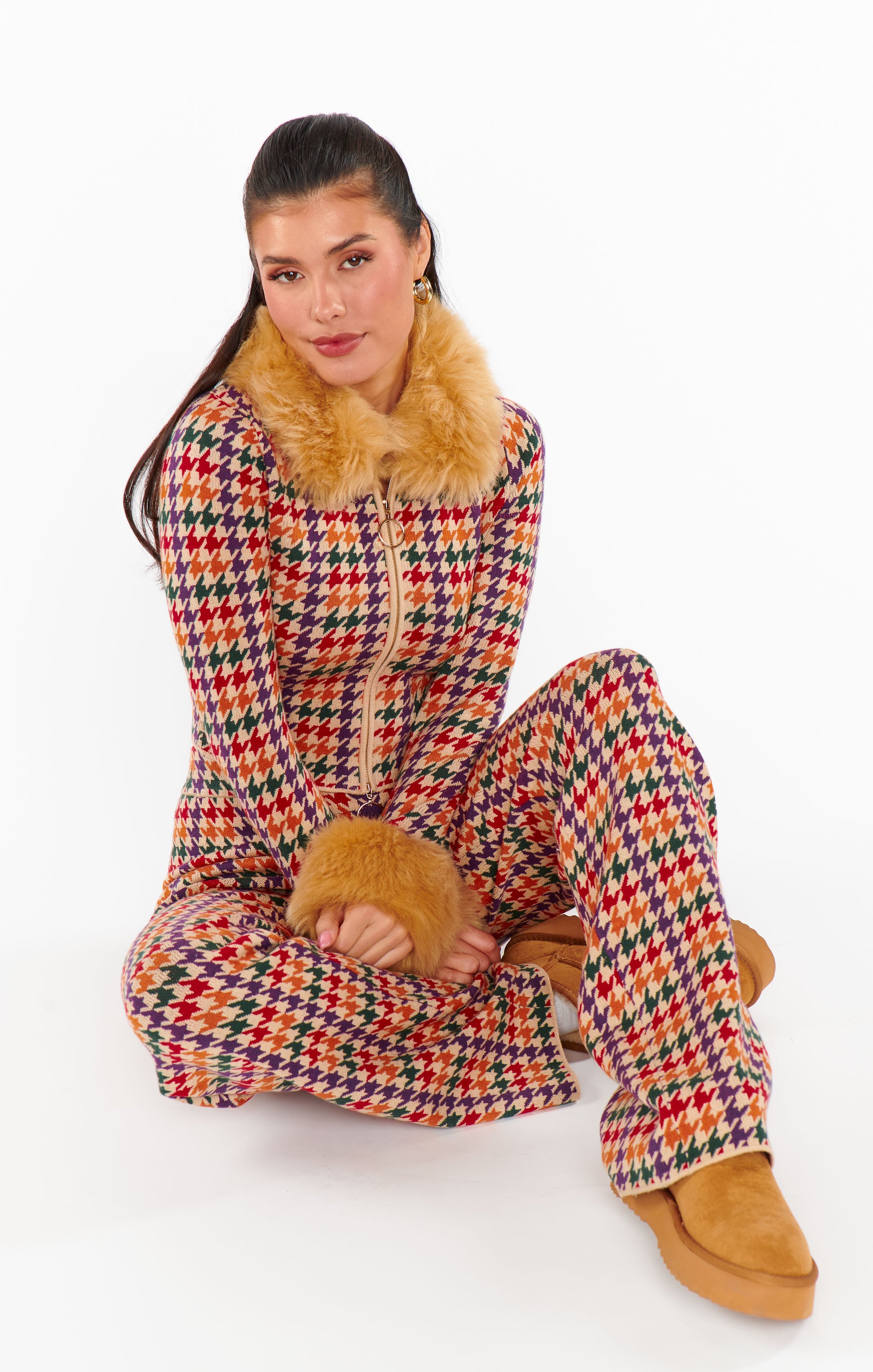 Faux Fur Collar Sweater with Houndstooth Design | Zermatt Zip Up
