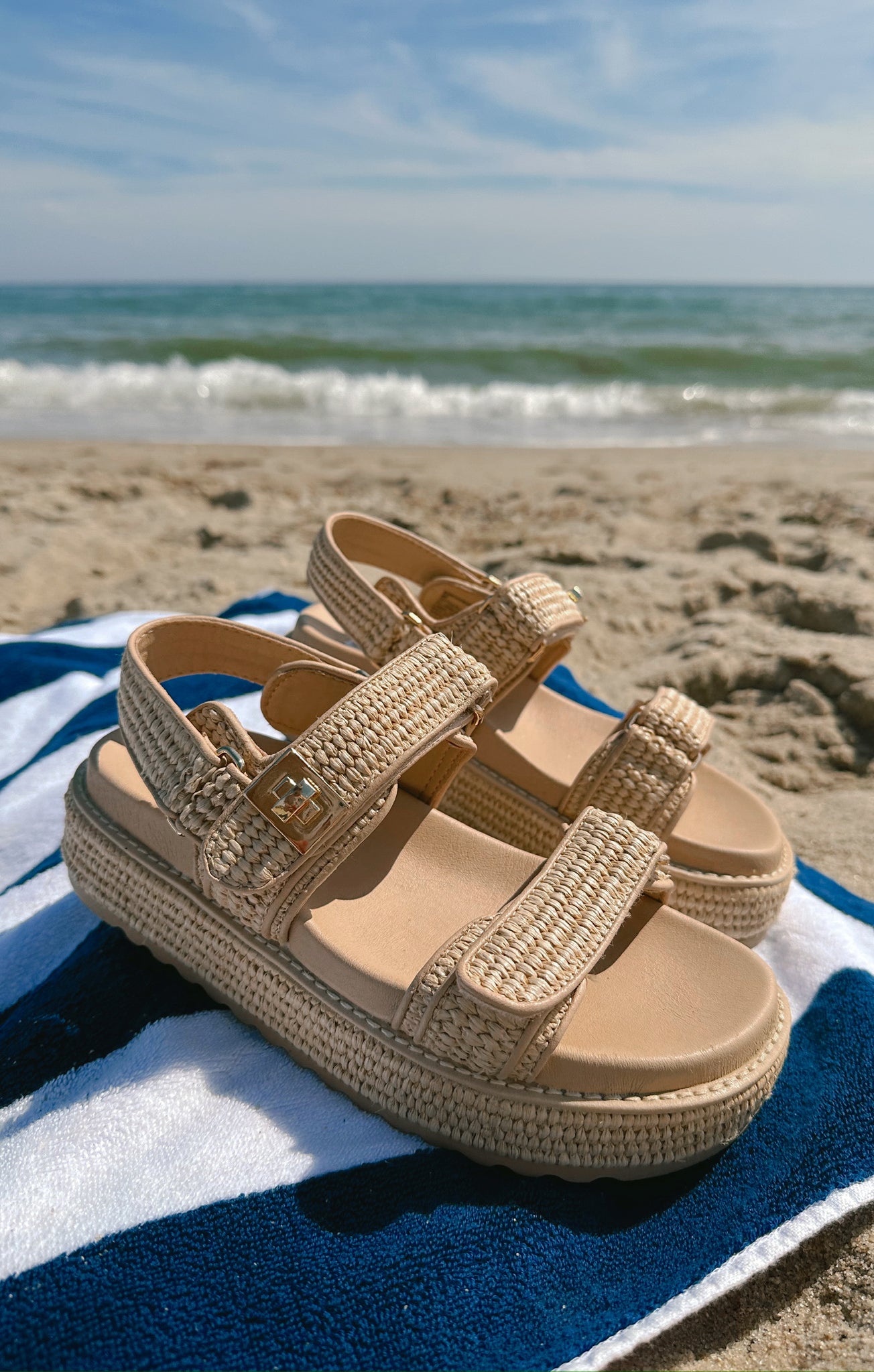 Boho Platform Sandals with Raffia & Serrated Sole | Steve Madden Bigmona