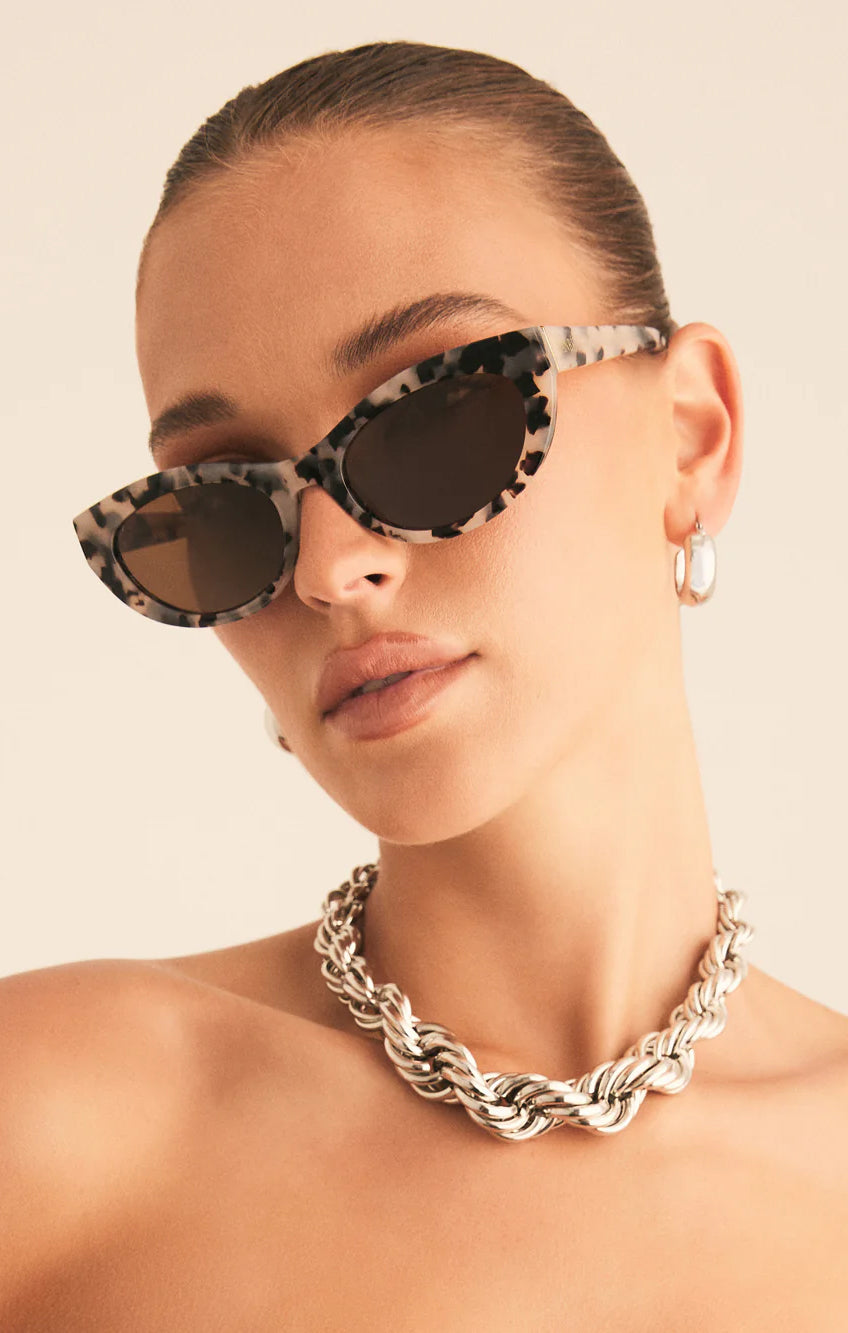 Cat Eye Sunglasses - Blonde Tortoise Frame | Banbé Eyewear