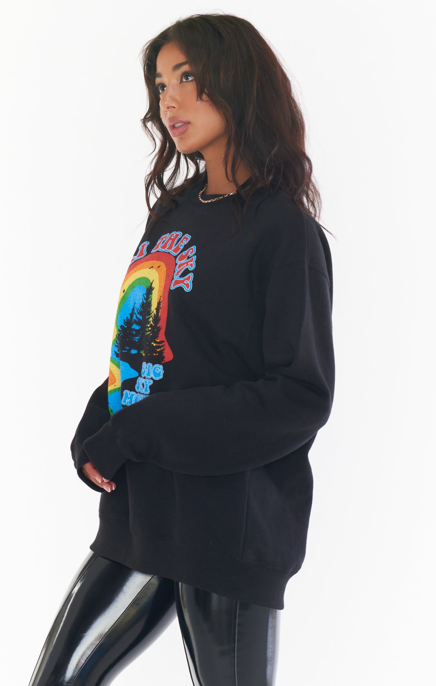 White Oversized Crewneck Sweatshirt for Skiing & Casual Wear | Stanley