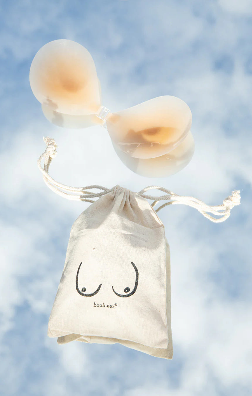 Stick-On Bra for Cleavage & Coverage | Boob-eez Medium Nude