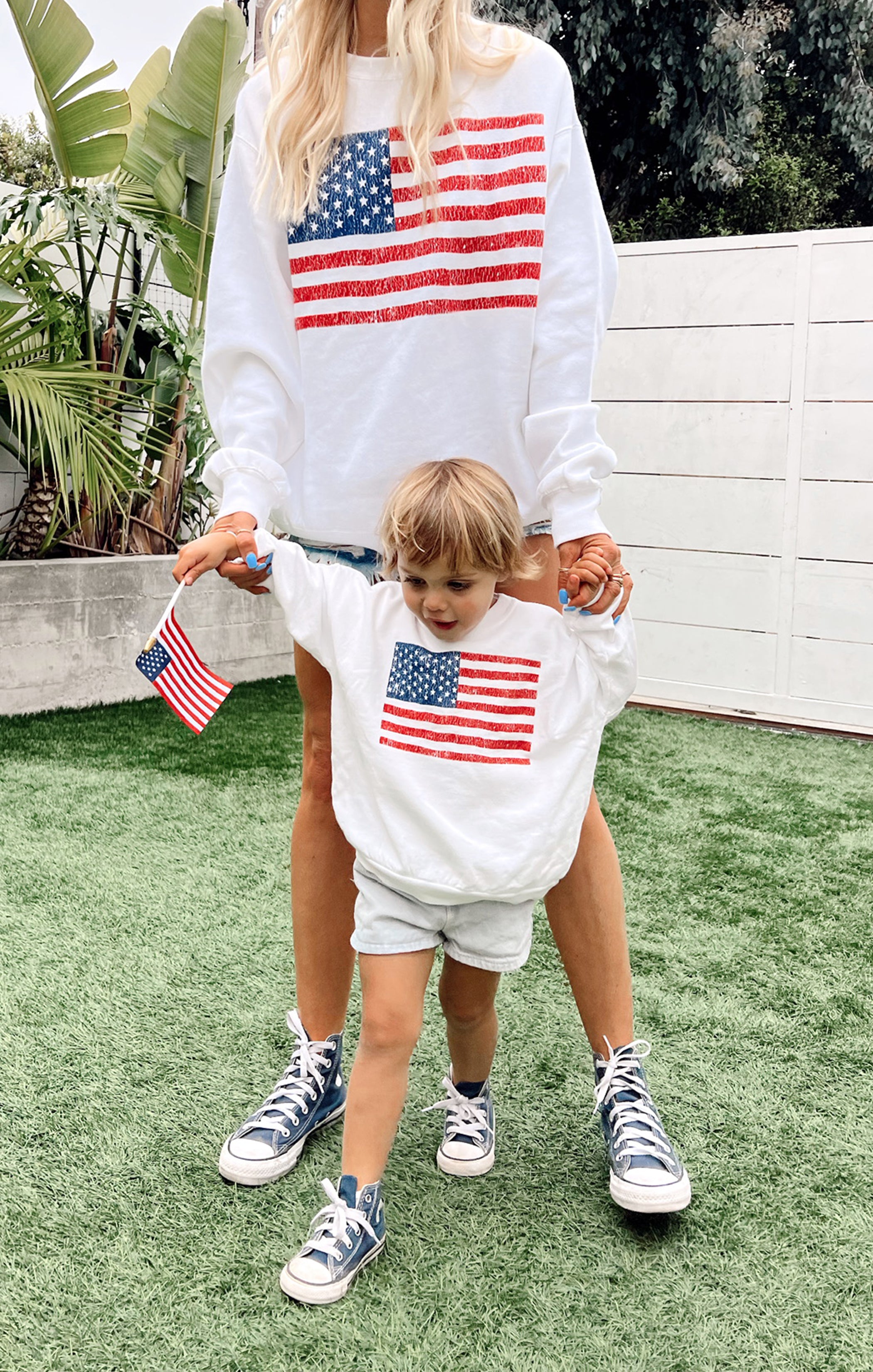 American Flag Graphic Sweatshirt | Davis